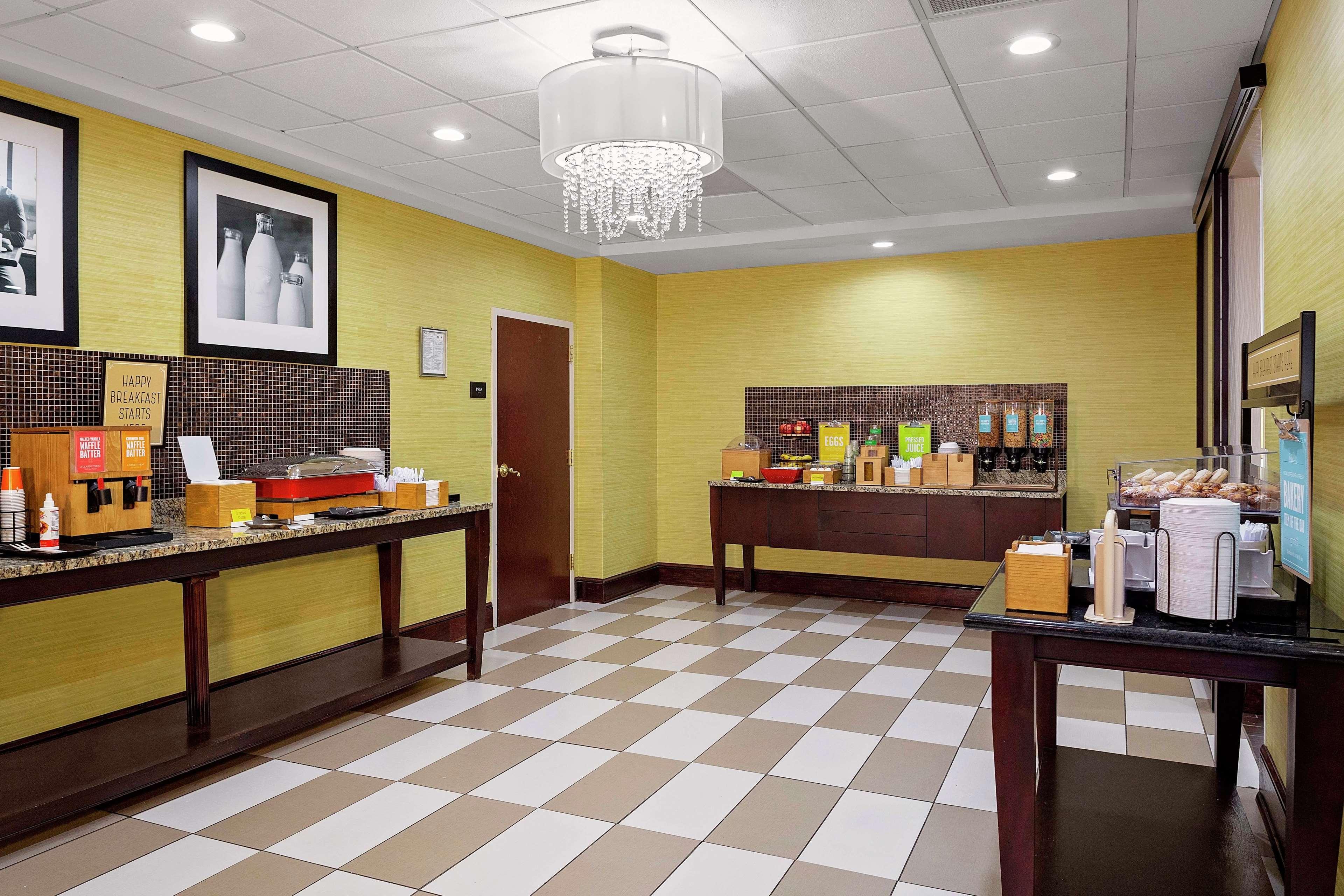 Hampton Inn Atlanta-Fairburn Exterior photo